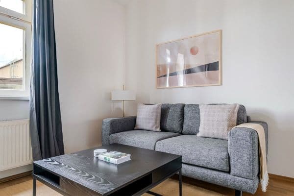 Prenájom bytu 65 m², Kafkova, Praha Prenájom bytu 65 m², Kafkova, Praha