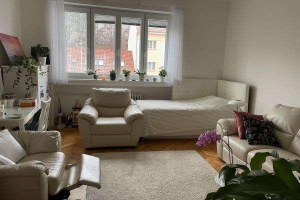Predaj bytu 3-izbový 86 m², Bělohorská, Praha Predaj bytu 3-izbový 86 m², Bělohorská, Praha