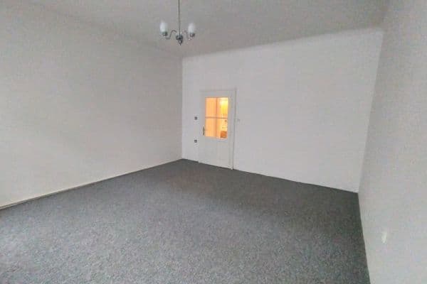 Prenájom bytu 1-izbový 35 m², Hvězdová, Brno Prenájom bytu 1-izbový 35 m², Hvězdová, Brno