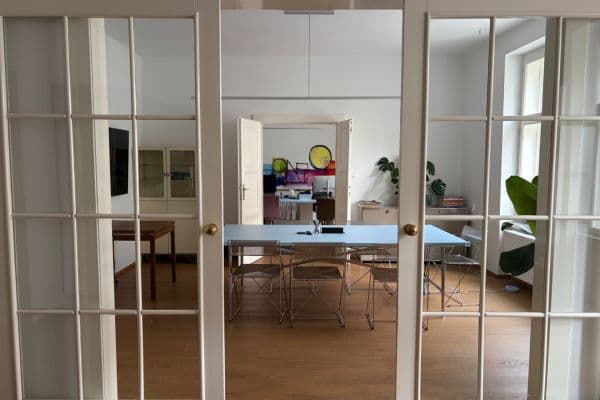 Prenájom kancelárie 80 m², Dejvická, Praha Prenájom kancelárie 80 m², Dejvická, Praha