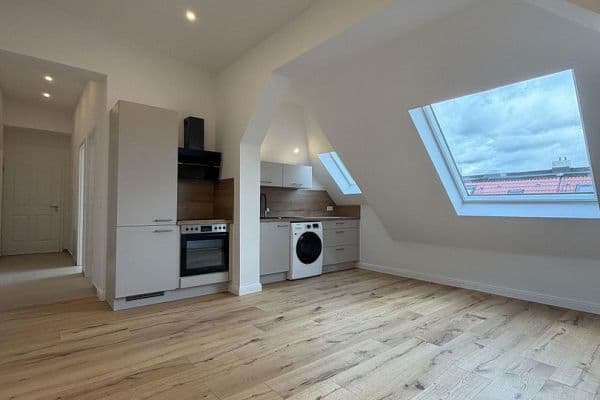 Prenájom bytu 2-izbový 48 m², Ebersstraße 58, Berlin, Berlín Prenájom bytu 2-izbový 48 m², Ebersstraße 58, Berlin, Berlín