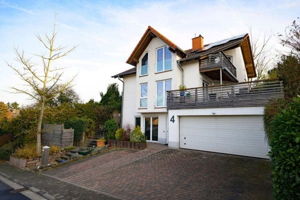 Predaj domu 240 m², pozemek 627 m², Wingertsweg 4, Roßdorf Predaj domu 240 m², pozemek 627 m², Wingertsweg 4, Roßdorf