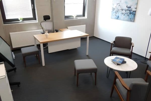 Prenájom kancelárie 2.800 m², Alemannenstrasse 19, Heimsheim Prenájom kancelárie 2.800 m², Alemannenstrasse 19, Heimsheim