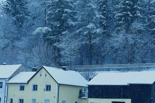 Predaj domu 145 m², pozemek 452 m², Altmannstein, Bavorsko Predaj domu 145 m², pozemek 452 m², Altmannstein, Bavorsko