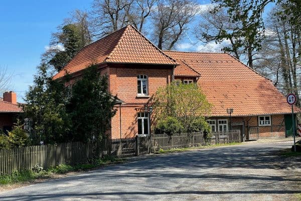 Prenájom domu 227 m², pozemek 550 m², An der Alpe 2, Neustadt a.Rbge. Prenájom domu 227 m², pozemek 550 m², An der Alpe 2, Neustadt a.Rbge.