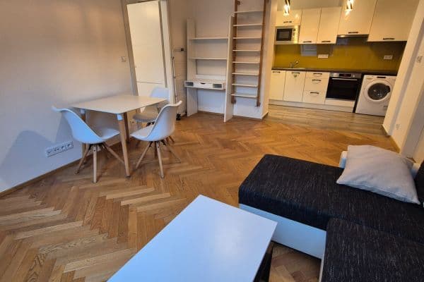 Prenájom bytu 3-izbový 62 m², Horní, Praha Prenájom bytu 3-izbový 62 m², Horní, Praha