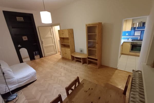 Prenájom bytu 2-izbový 42 m², Františka Kadlece, Praha Prenájom bytu 2-izbový 42 m², Františka Kadlece, Praha