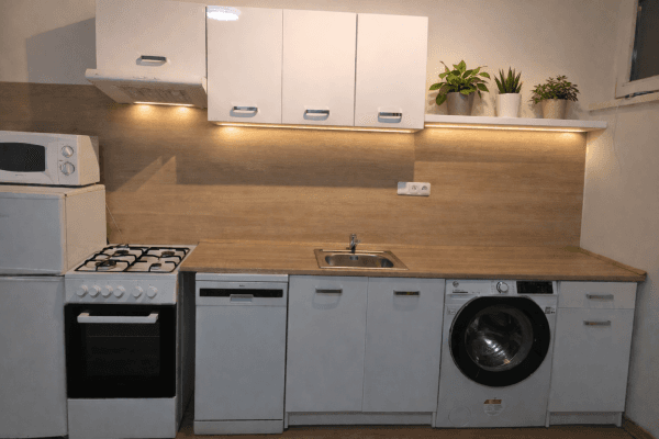 Prenájom bytu 2-izbový 41 m², Svojsíkova, Praha Prenájom bytu 2-izbový 41 m², Svojsíkova, Praha