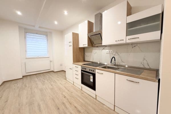 Predaj bytu 2-izbový 31 m², Žerotínova, Praha Predaj bytu 2-izbový 31 m², Žerotínova, Praha