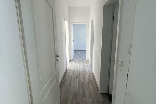 Prenájom bytu 2-izbový 79 m², Gothestraße 18, Sankt Augustin Prenájom bytu 2-izbový 79 m², Gothestraße 18, Sankt Augustin