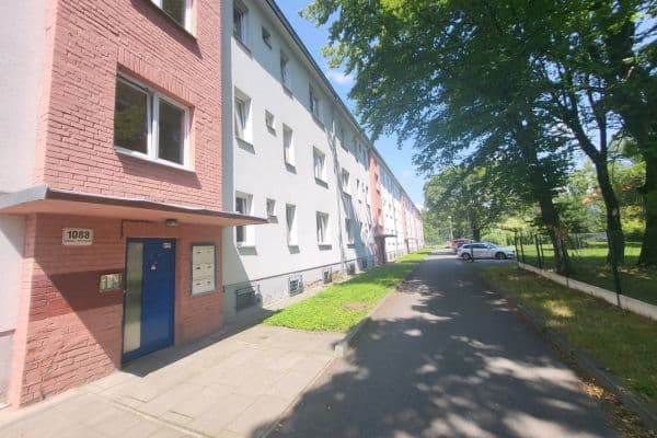Prenájom bytu 1-izbový 27 m², Řecká, Prenájom bytu 1-izbový 27 m², Řecká,