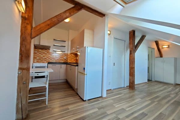 Predaj bytu 1-izbový 30 m², Spojovací, Praha Predaj bytu 1-izbový 30 m², Spojovací, Praha