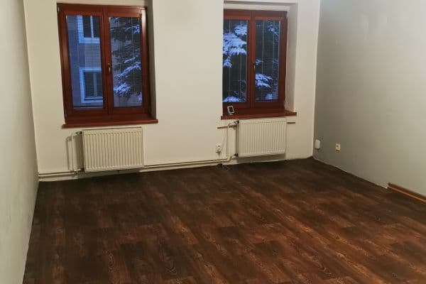 Prenájom bytu 3-izbový 56 m², S. K. Neumanna, Litvínov Prenájom bytu 3-izbový 56 m², S. K. Neumanna, Litvínov