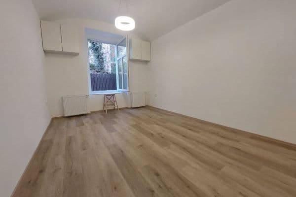 Predaj bytu 1-izbový 43 m², Hartigova, Praha Predaj bytu 1-izbový 43 m², Hartigova, Praha