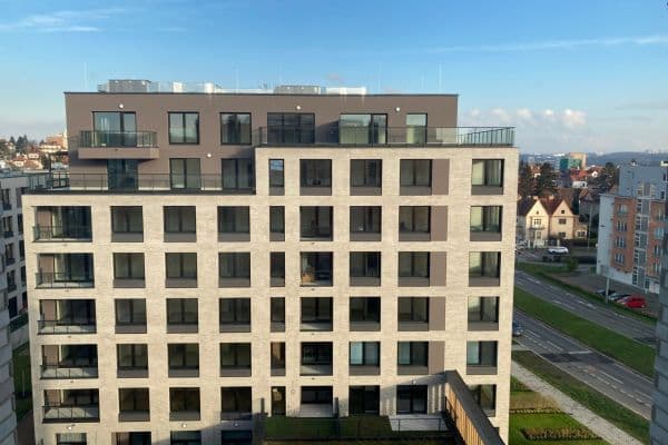 Prenájom bytu 1-izbový 38 m², Počernická, Praha Prenájom bytu 1-izbový 38 m², Počernická, Praha