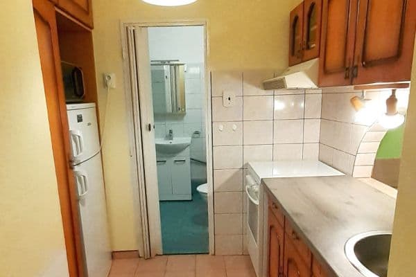 Prenájom bytu 1-izbový 29 m², Branická, Praha Prenájom bytu 1-izbový 29 m², Branická, Praha