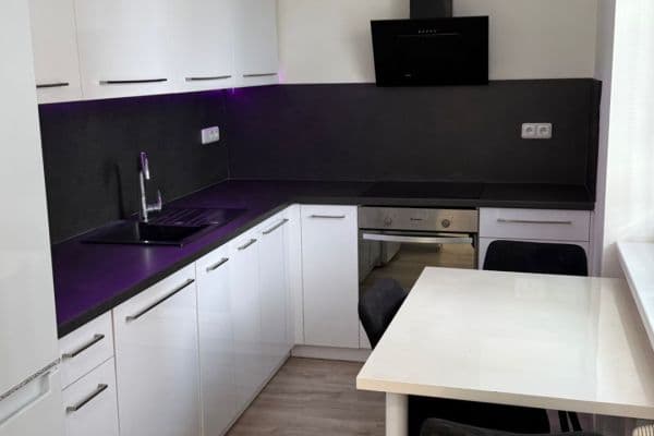 Prenájom bytu 2-izbový 52 m², Gen. Sochora, Ostrava Prenájom bytu 2-izbový 52 m², Gen. Sochora, Ostrava