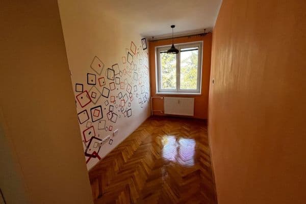 Prenájom bytu 3-izbový 64 m², Něvská, Praha Prenájom bytu 3-izbový 64 m², Něvská, Praha