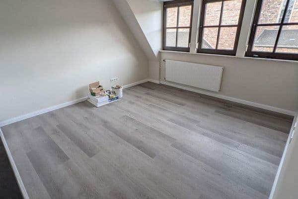 Prenájom bytu 3-izbový 50 m², Schmidtstraße 8, Rüdesheim am Rhein, Hesensko Prenájom bytu 3-izbový 50 m², Schmidtstraße 8, Rüdesheim am Rhein, Hesensko