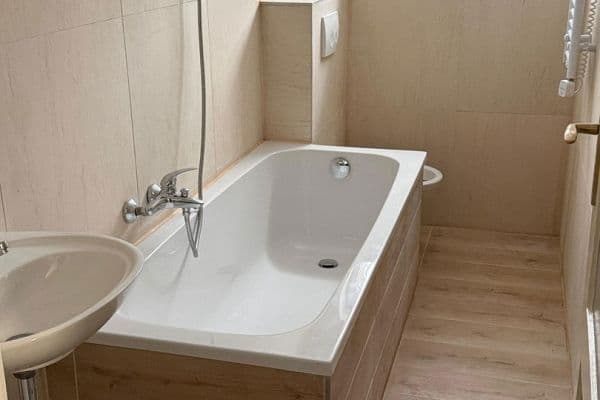 Prenájom bytu 3-izbový 59 m², Oberkrämer OT Bärenklau Prenájom bytu 3-izbový 59 m², Oberkrämer OT Bärenklau