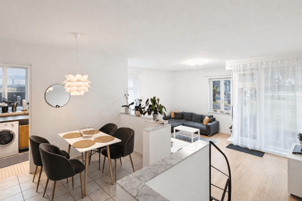 Prenájom bytu 3-izbový 90 m², August Hörmann Platz 2, Gauting, Bavorsko Prenájom bytu 3-izbový 90 m², August Hörmann Platz 2, Gauting, Bavorsko