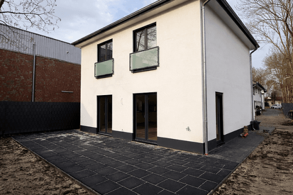 Predaj domu 127 m², pozemek 321 m², Kattenturmer Heerstraße 138c, Bremen, Brémy Predaj domu 127 m², pozemek 321 m², Kattenturmer Heerstraße 138c, Bremen, Brémy