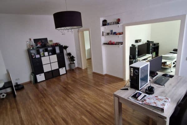 Prenájom bytu 3-izbový 95 m², Moerser Str. 1, Meerbusch Prenájom bytu 3-izbový 95 m², Moerser Str. 1, Meerbusch