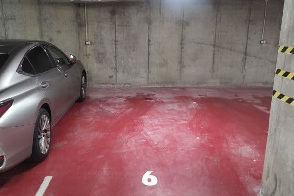 Prenájom garáže 12 m², Lumírova, Praha Prenájom garáže 12 m², Lumírova, Praha