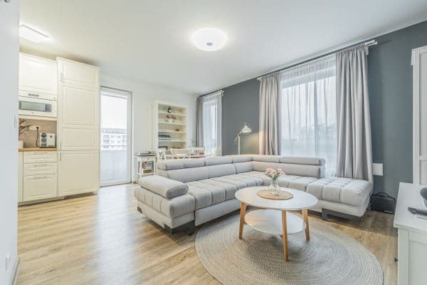 Prenájom bytu 2-izbový 52 m², K Netlukám, Praha Prenájom bytu 2-izbový 52 m², K Netlukám, Praha