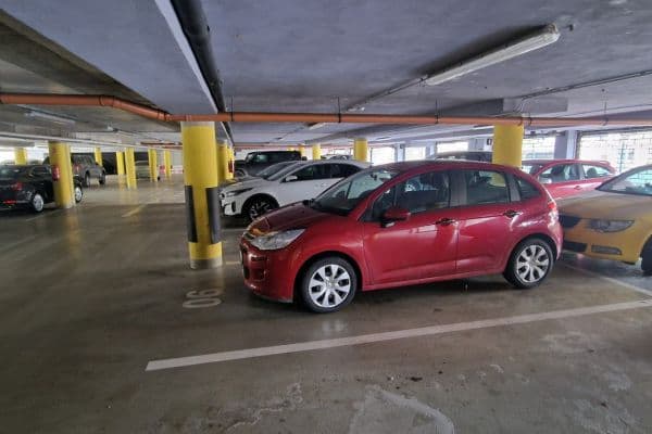 Prenájom garáže 10 m², Na Harfě, Praha Prenájom garáže 10 m², Na Harfě, Praha