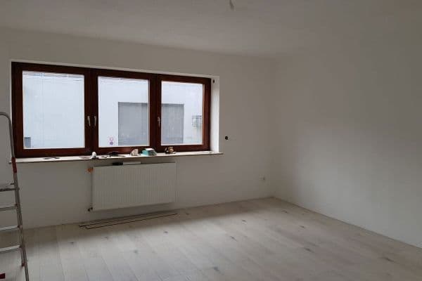 Prenájom bytu 3-izbový 66 m², Pforzheim, Bádensko-Wurttembersko Prenájom bytu 3-izbový 66 m², Pforzheim, Bádensko-Wurttembersko