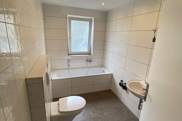 Prenájom bytu 3-izbový 71 m², Bretzenheim Prenájom bytu 3-izbový 71 m², Bretzenheim