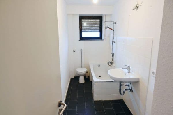 Prenájom bytu 2-izbový 67 m², Mannheim, Bádensko-Wurttembersko Prenájom bytu 2-izbový 67 m², Mannheim, Bádensko-Wurttembersko