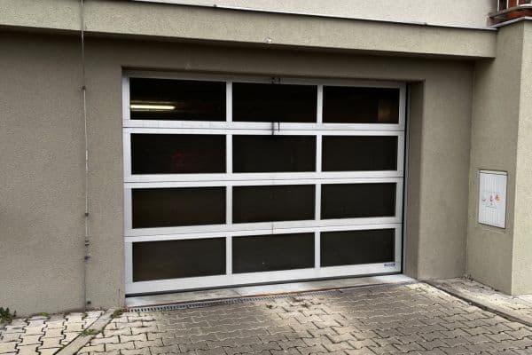 Prenájom garáže 11 m², Budilova, Praha Prenájom garáže 11 m², Budilova, Praha