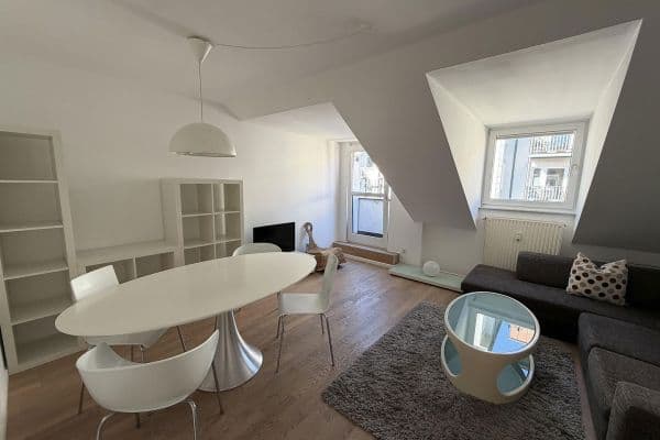 Prenájom bytu 3-izbový 60 m², München, Bavorsko Prenájom bytu 3-izbový 60 m², München, Bavorsko