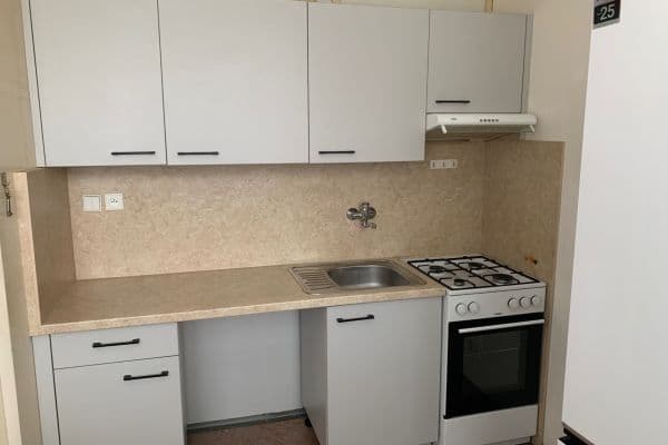 Prenájom bytu 1-izbový 38 m², ulice Čoupkových, Brno Prenájom bytu 1-izbový 38 m², ulice Čoupkových, Brno