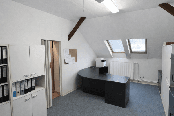 Prenájom nebytového priestoru 133 m², Dubečská, Praha Prenájom nebytového priestoru 133 m², Dubečská, Praha