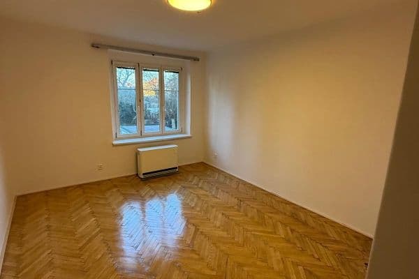 Prenájom bytu 2-izbový 73 m², Polní, Praha Prenájom bytu 2-izbový 73 m², Polní, Praha