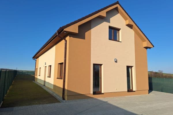 Prenájom bytu 2-izbový 50 m², Za Humny, Chyňava Prenájom bytu 2-izbový 50 m², Za Humny, Chyňava