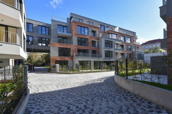Prenájom bytu 2-izbový 59 m², Michelská, Praha Prenájom bytu 2-izbový 59 m², Michelská, Praha