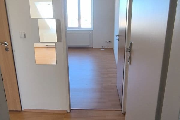 Prenájom bytu 2-izbový 44 m², Pastrnkova, Brno Prenájom bytu 2-izbový 44 m², Pastrnkova, Brno