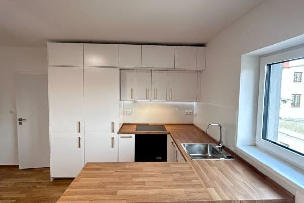 Prenájom bytu 2-izbový 49 m², Jiřího z Poděbrad, Hrádek nad Nisou Prenájom bytu 2-izbový 49 m², Jiřího z Poděbrad, Hrádek nad Nisou