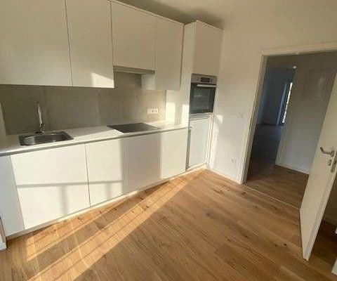 Prenájom bytu 2-izbový 55 m², Löwenstraße 30, Offenbach Prenájom bytu 2-izbový 55 m², Löwenstraße 30, Offenbach