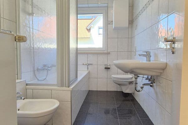 Prenájom bytu 3-izbový 74 m², Ergolding Prenájom bytu 3-izbový 74 m², Ergolding