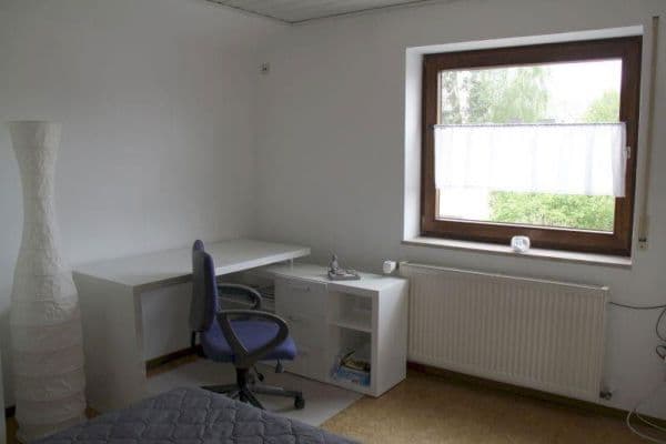 Prenájom bytu 1-izbový 33 m², Leingarten Prenájom bytu 1-izbový 33 m², Leingarten
