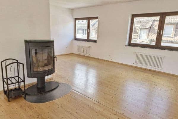 Prenájom bytu 4-izbový 128 m², Karlsruhe Prenájom bytu 4-izbový 128 m², Karlsruhe