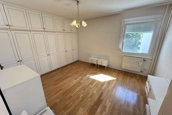 Predaj bytu 3-izbový 75 m², Lazarettgasse 34, Graz, Štajersko Predaj bytu 3-izbový 75 m², Lazarettgasse 34, Graz, Štajersko