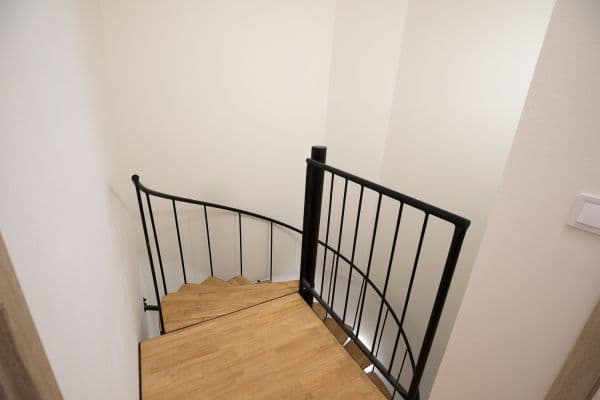 Prenájom bytu 1-izbový 30 m², nám. Míru, Jindřichův Hradec, Jihočeský kraj Prenájom bytu 1-izbový 30 m², nám. Míru, Jindřichův Hradec, Jihočeský kraj