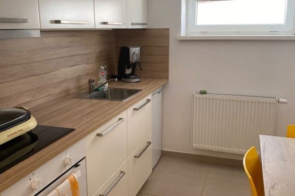 Prenájom bytu 2-izbový 56 m², H. Malířové, České Budějovice Prenájom bytu 2-izbový 56 m², H. Malířové, České Budějovice