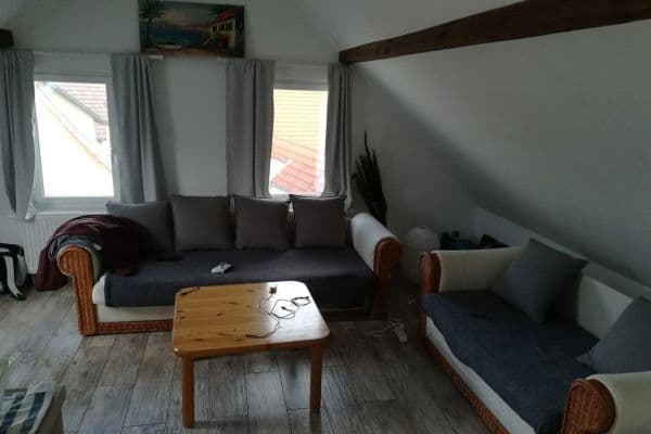 Prenájom bytu 2-izbový 60 m², Tiefenweg 30, Annerod Prenájom bytu 2-izbový 60 m², Tiefenweg 30, Annerod
